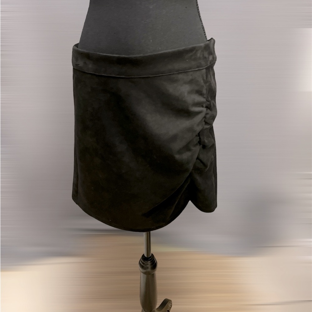 Crop skirt vegan suede, new, no tag